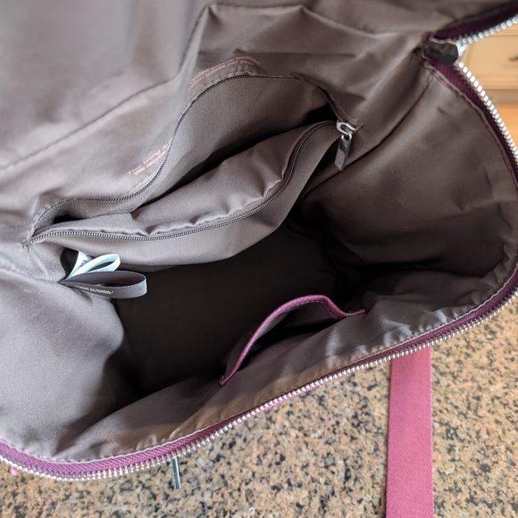 Matt & Nat Vegan Leather Backpack - Picture 4 of 4